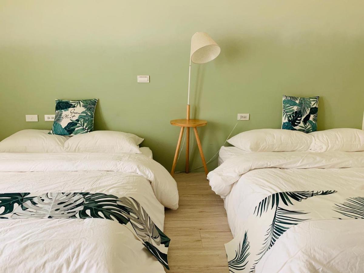 Burano Yellow Villa Hengchun Exterior photo